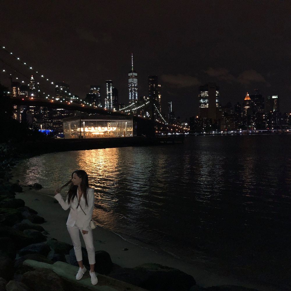 Meet your Posher, Cezara